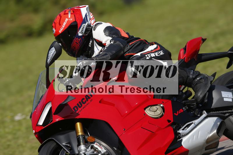 /Archiv-2024/29 12.06.2024 MOTO.CH Track Day ADR/Gruppe gelb/unklar